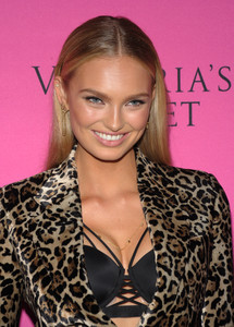 romeestrijd_victoriassecretfashionshowviewingparty2017-3.jpg