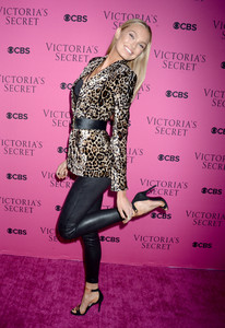 romeestrijd_victoriassecretfashionshowviewingparty2017-95.jpg