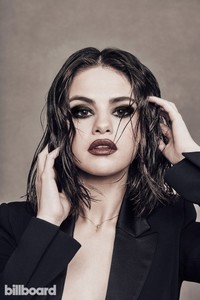 selena-gomez-ruven-afanador-photoshoot-for-billboard-magazines-december-2017-issue-7.thumb.jpg.504e9679469e2f50ff0a4715f252ca86.jpg