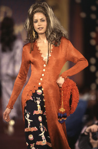 todd-oldham-fw-1993-3.thumb.jpg.dadbb4088129e0e151704fcdf372051d.jpg