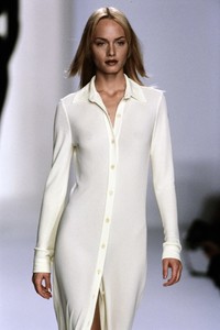 -CALVIN-KLEIN-SPRING-1996-RTW-DETAIL-53-AMBER-VALLETTA-CN10034375.jpg