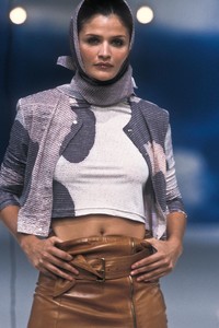 1_jean-charles-de-castelbajac-ss-1998-2_html.thumb.JPEG.23010d20257b858372e68bec9d844a8d.JPEG