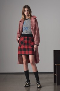 21-Tomas-Maier-Pre-Fall-18.thumb.jpg.c2e634cf05e679d88b89009dd9dab290.jpg