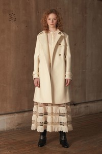 29-Red-Valentino-Pre-Fall-18.thumb.jpg.36c7b9c4dba07809484e51e93fe94c24.jpg