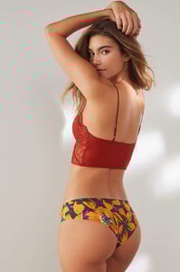 44769529_082_d.jpg