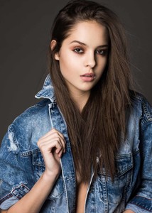 4c5f9c771deb1a758c9cae02da4aef4d.jpg