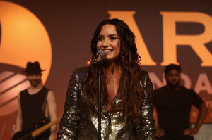 51266147_demi-lovato-14.jpg