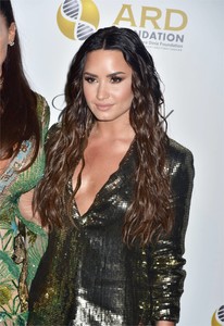 51266614_demi-lovato-54.jpg