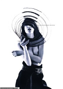 56491_IMG_0006AndreaAbregoFMFAUCRANIANGIRL_SCANS_122_51lo.thumb.jpg.938e3e3b13ca36e6c46be599aacc11b6.jpg