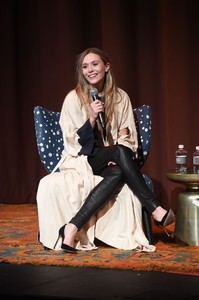 58172438_elizabetholsen_windriverpremiere_scadshow-6.jpg