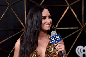 58301591_demi-lovato-102-7-kiis-fm-jingle-ball-press-glfnz0ezdajx.jpg