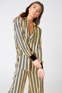 58934180_by_malene_birger_mourici_shirt_1435-000111-3118_01a-1.thumb.jpg.f46290514515e320b2c20e3a162cd46a.jpg