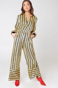 58934182_by_malene_birger_mourici_shirt_1435-000111-3118_04c-1.thumb.jpg.a97cf57641663200df92f81785ffe83a.jpg