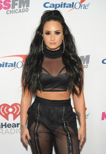 59184568_demi-lovato-103-5-kiss-fm-jingle-ball-2017-pjgyh94aq1bx.jpg