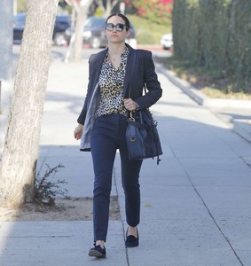 Emmy-Rossum - Out-shopping-in-Beverly-Hills--02.jpg