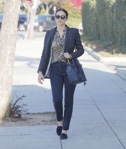 Emmy-Rossum - Out-shopping-in-Beverly-Hills--03.jpg