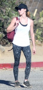 Ashley-Greene --Out-for-a-hike-in-Los-Angeles--06.jpg