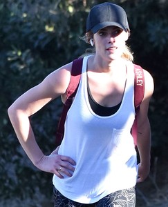 Ashley-Greene --Out-for-a-hike-in-Los-Angeles--07.jpg