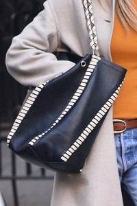    smil041217BZNimage109.jpg