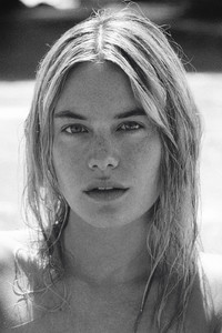 5a271e68c0430_CamilleRowe_JasonLeeParry(8).thumb.jpg.fd22471b131d3e7b5a83fd02900fc38e.jpg