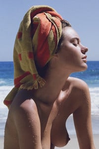 5a271efa5ba27_CamilleRowe_JasonLeeParry(16).thumb.jpg.313dc9bf6139437bc3943d9d12264536.jpg