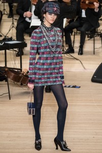 Greta Varlese at Chanel Pre-Fall 2018 1.JPG
