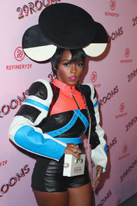 Janelle+Monae+Refinery29+29Rooms+Los+Angeles+_Rc_oymu4-8x.jpg