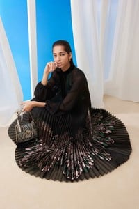 Yasmin Wijnaldum Fendi-Pre-Fall 2018-lookbook 9.jpg