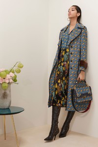 Yasmin Wijnaldum Fendi-Pre-Fall 2018-lookbook 15.jpg