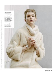 Elle 01 2018-page-005.jpg