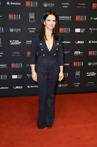   jbin111217BZNimage15.jpg