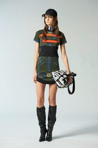 Julia Ratner Versus Versace Pre-Fall 2018 11.jpg