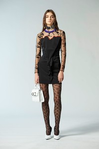 Julia Ratner Versus Versace Pre-Fall 2018 30.jpg