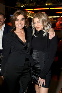 Carine+Roitfeld+CR+Fashion+Book+Celebrates+53d3SfyJ-max.jpg