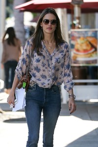    alea131217BZNimage15.jpg