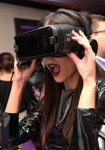vicj151217BZNimage110.jpg