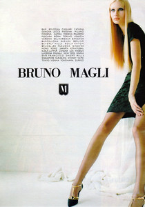 5a369c8a7d7c9_Kirsty-Hume-Bruno-Magli-1995-02.thumb.jpg.23dd4daa1ad188742483861ab01691c5.jpg