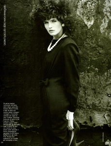 5a38293808438_dOrazio_Vogue_Italia_November_1985_09.thumb.png.d5b9ffef54c26a42e4a2804649717203.png