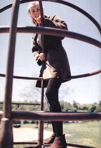 5a39115e36223_Niki-Taylor-Dillards-1994-02.thumb.jpg.23bdc5a943d4934514c339298cf65577.jpg