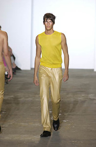 5a3e78462ddcd_RichardEdwardsSS2001NYFW1.thumb.jpg.f4b49012d2ae1b4b18c07422f2377eba.jpg