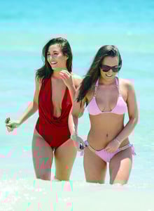 MCFan_for_Celeblounge&HQCelebCorner27-05-2016 13-58_02.jpg