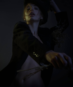 5a45ebe9a5c12_julia27.thumb.png.8a85db51d53962ff43a9f6c208582f12.png