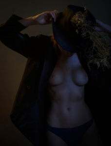 5a45ee5c88fe1_Njulia30-Copy.thumb.png.abc8ebef1ff5f942e22decd71629b229.png