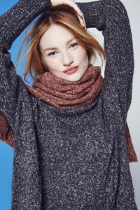 5a47d11de306a_nordstromholiday17clara(3).thumb.jpg.469969639a22e65257106756a45df3e5.jpg