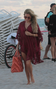 60253910_sylvie_meis_28122017_addddddds_102.jpg