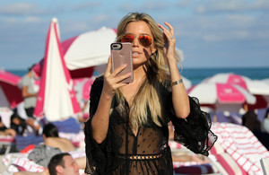 60331968_sylvie_meis_29122017_addds_04.jpg