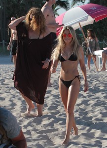 60347207_sylvie_meis_29122017_addddddds_40.jpg