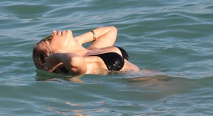 60347234_sylvie_meis_29122017_addddddds_51.jpg