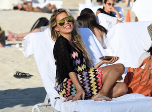 60403855_sylvie_meis_30122017_06.jpg