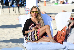 60403858_sylvie_meis_30122017_07.jpg